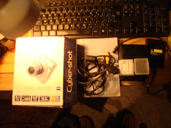 Photo du bureau; essaie caméra Sony Cyber-shot.