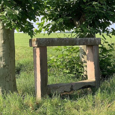 Banc-reposoir napoléonien à #Uttwiller (#BasRhin) Ce banc a été commandité par le Préfet. Construction XIXe siècle. Banc-reposoir napoléonien (cad. 3 15) : inscription par arrêté du 9 mai 1988.
Suite 👉 https://monumentum.fr/monument-historique/pa00085204/uttwiller-banc-reposoir-napoleonien
#Patrimoine #MonumentHistorique
Photo CC-BY-SA 4.0 : FHd