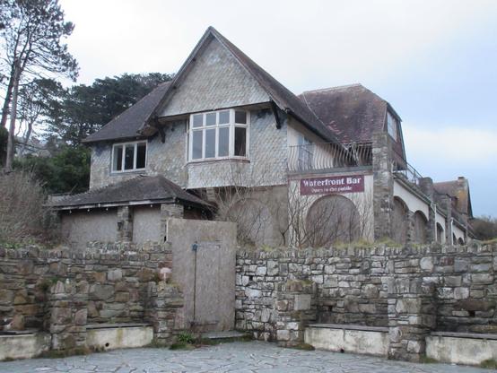 Photo of a shut down hotel