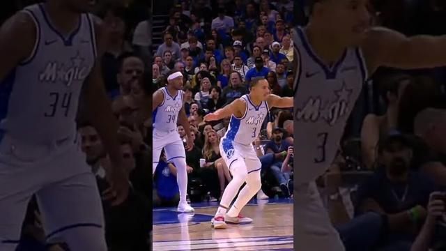 Harden with crazy handles 😮‍💨