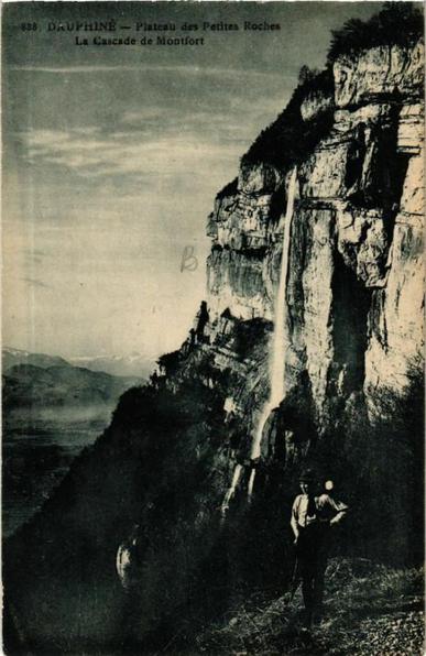 Dauphiné - Plateau des Petites Roches - La Cascade de Moutfort à #PlateaudesPetitesRoches (#Isère)  #CartePostaleAncienne 👉 https://cartorum.fr/carte-postale/165537/plateau-des-petites-roches-dauphine-plateau-des-petites-roches-la-cascade-de-moutfort