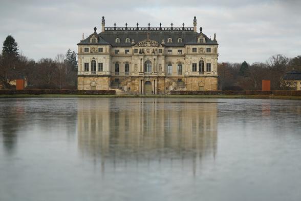 Das unbearbeitete Palais-Bild