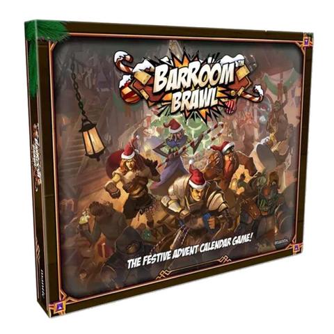 Produktbild vor hellem Hintergrunsschräg stehender schmaler Karton mit dem Titel Barroom Brawl - The festive Advent Calendar Game. Das innere einer Taverne mit mehreren Heldenpersonen mit Weihnachtsmannmütze auf, die Säcke schleppen