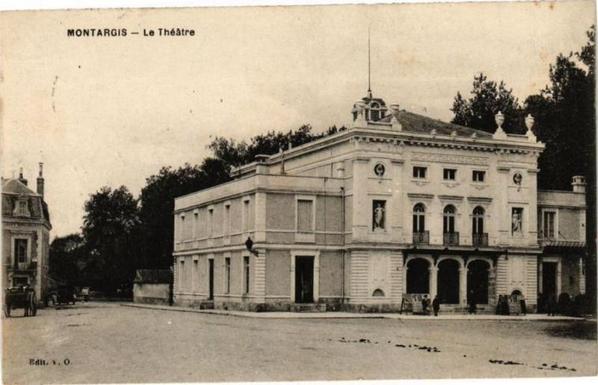 Montargis - Le Theatre à #Montargis (#Loiret)  #CartePostaleAncienne 👉 https://cartorum.fr/carte-postale/872643/montargis-montargis-le-theatre