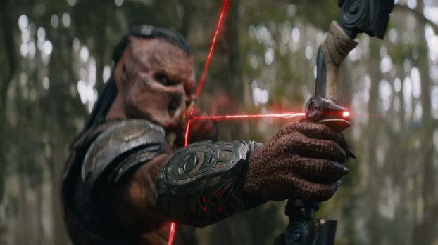 Dek bandant son arc laser