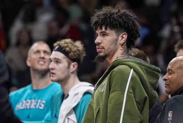 Hornets Fans Are Tired of LaMelo Ball – The Lead