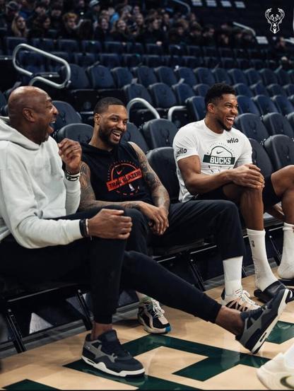 [Bucks] Giannis and Dame reunited pregame 💚