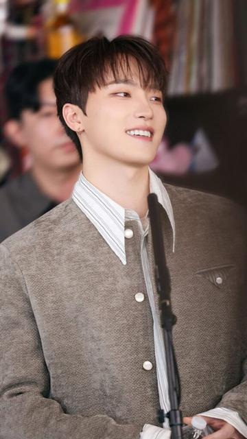 251125 Dino Instagram Story Update