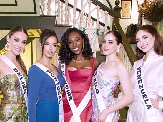 Isabella Zabaneh, Camila Vitorino, Olivia Yace, Fatima Bosch, Stephany Abasali