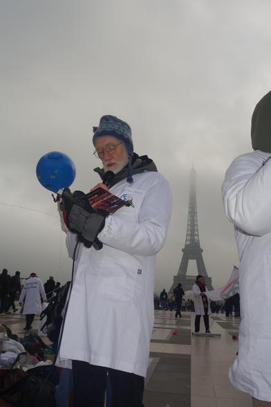 Wolfgang Cramer reading a passage from my book Science in Resistance