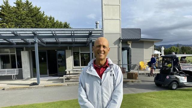 Auckland policeman dies days after completing every 18-hole golf course in New Zealand