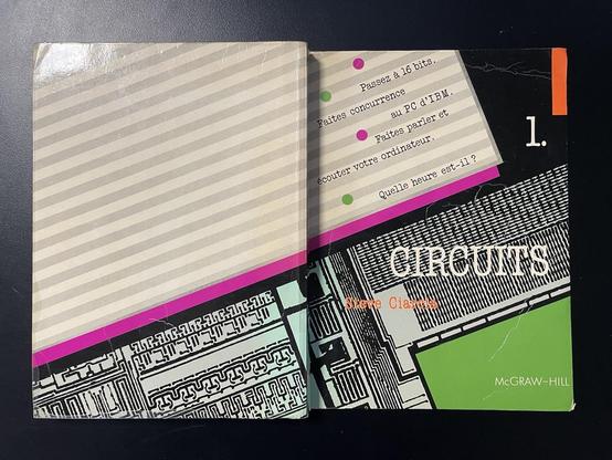 Photos de livres de sciences sur les circuits