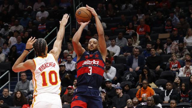 Wizards snap 14-game losing streak, defeat Hawks 132-113