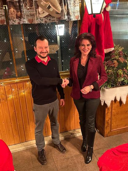 Gross gratuliert Christian Knittl