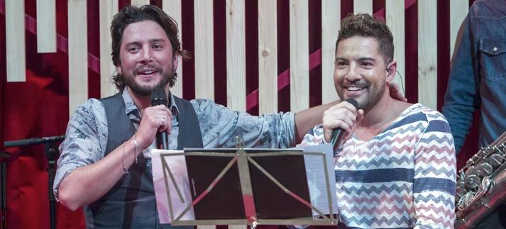 Manuel Carrasco y David Bisbal en un evento juntos en 2015 / Europa Press Entertainment