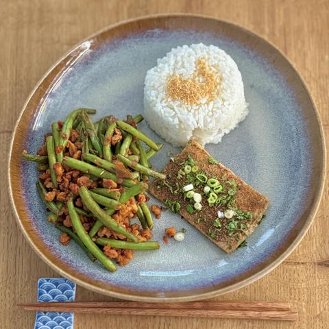A close-up of my plate with the meal as described in the post.