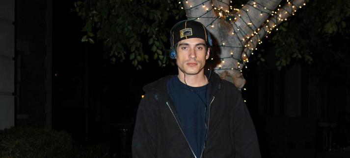 El actor Ethan Browne / Barry King