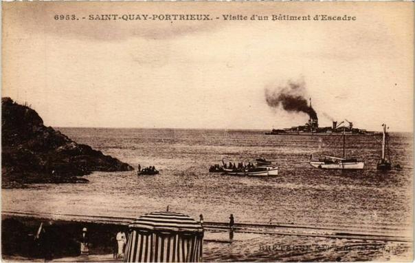 Saint-Quay-Portrieux - Visite d'un Batiment à #SaintQuayPortrieux (#CôtesDArmor)  #CartePostaleAncienne 👉 https://cartorum.fr/carte-postale/225163/saint-quay-portrieux-saint-quay-portrieux-visite-dun-batiment