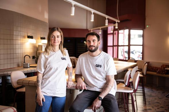En la imagen, Iván García y Beatrice Casella, cocineros y dueños del restaurante Glug, incluido entre los nuevos Big Gourmand.