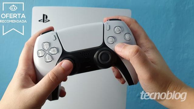 <div class="widget-produto">
            <div class="oferta ">
            <div class="widget-header">
                                    <div class="imagem">
                        <a class="title tb-block-link" href="https://tecno.click/jy6" rel="sponsored nofollow" target="_blank"><img src="https://files.tecnoblog.net/wp-content/uploads/2023/03/ps5.jpg" /></a>
                    </div>
                
                <div class="widget-info-container">
                    <div class="widget-info">
                        <a class="title tb-block-link" href="https://tecno.click/jy6" rel="sponsored nofollow" target="_blank">Playstation 5 Slim Edição Digital 825 GB</a>
                        <a class="price tb-block-link" href="https://tecno.click/jy6" rel="sponsored nofollow" target="_blank">R$ 2.589,00</a>
                    </div>
                                            <div class="discount"><s>R$ 3.799,90</s><b>32% OFF</b></div>
                                    </div>

                                    <hr class="tb-divider" />

                    <div class="pros-cons">
                        <div class="pros">
                            <span>Prós</span>
                            <ul>
                                                                        <li>SSD de 825 GB</li>
                                                                            <li>Gráficos em 4K</li>
                                                                           