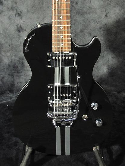 Meloduende guitar, Hunter model. Close up view.