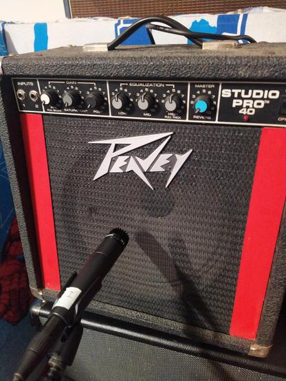 A Peavey Studio Pro 40 miced with a SM57