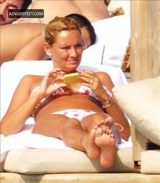 Pınar Altuğ Derleme