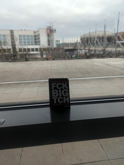 Aufkleber mit #fckBigTch im Stil der #fckAfd-Aufkleber
