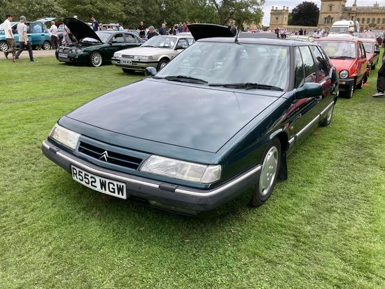 Green Citroën XM, front quarter view