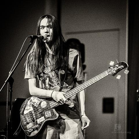 Theo Schindelbeck, Bassist der Band Hertzstörung