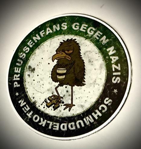Schmuddelkoten Aufkleber
Preußenfans gegen Nazis