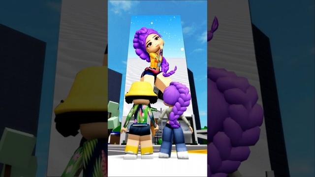 zoey saw rumi video playing on the building😣😭 #robloxshorts #roblox #shorts