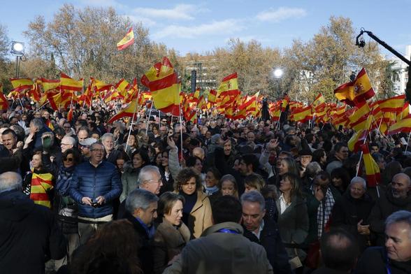 Imagen de la manifestación contra Pedro Sánchez este domingo en Madrid. (Juanjo Martín)