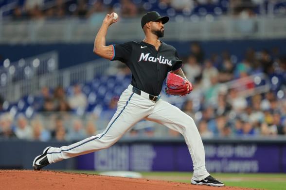 Yankees could be closing in on trade for Marlins high-upside pitcher