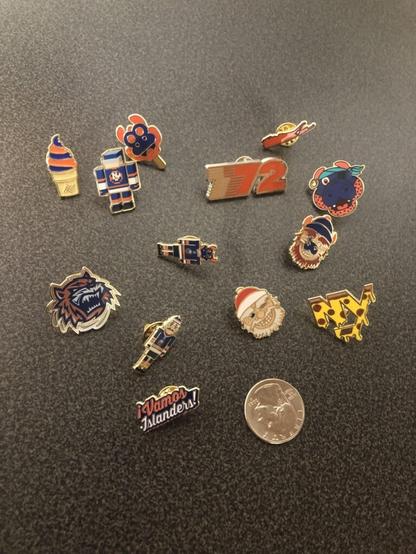New York Islanders Pin Trading