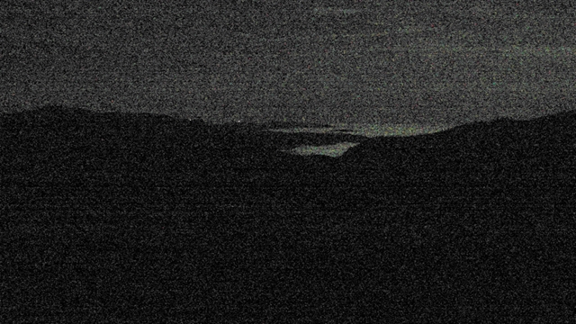 This air quality camera shows the view to the west from near Yosemite Valley and also displays current air quality and weather data.