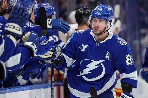 Ovechkin sent flying, Kucherov & Vasilevskiy shine for Tampa Bay - NHL Weekly