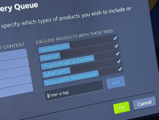 Ekran z ustawieniami filtrów treści do dodawania lub wykluczania kategorii, takich jak MMORPG, horror, psychologiczny horror i wieloosobowy.