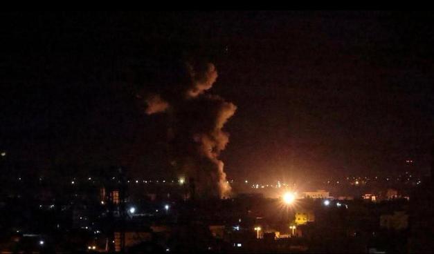 For two hours, Israeli occupation military has been attacking inhabited homes in Al Tuffah neighbourhood of the Gaza City..

Three people have been wounded 
Tens of families are trapped under fir