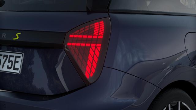 Rรผcklicht eines MINI Cooper SE