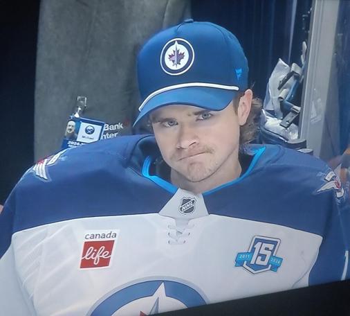 Comrie looks so depressed to be pulled in the 1st 😭