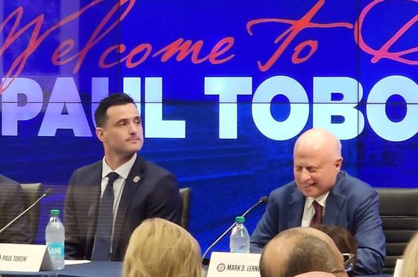 Nats' ownership must insist on signing a veteran leader on a longer-term deal