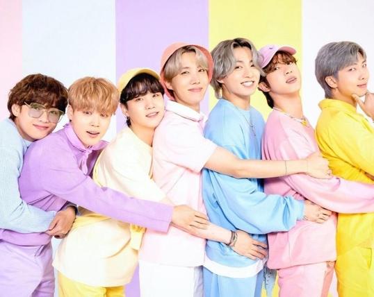 WHAT IS UR FAV PIC OF BTS FULL GROUP PHOTO? POST IT HERE!