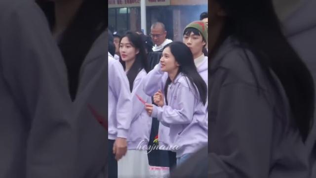 Feel very safe🙈🙈 #致我那菜市场的白月光 #张婧仪 #zhangjingyi #陈靖可 #chenjingke #cdrama #shorts