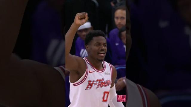 Aaron shooting from the mountains 🏔️ #rockets