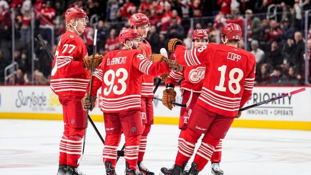 Detroit Red Wings ride hot 1st period to 5-4 win over Boston Bruins