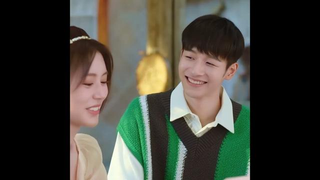 He is jealous🥺 #亲爱的隐居先生 #DearMrRecluse  #汤敏 #陈靖可 #优酷 #YOUKU #shorts