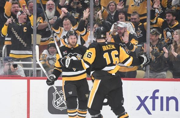 NHL: Columbus Blue Jackets at Pittsburgh Penguins