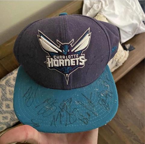 Are these authentic autographs by the looks of it?