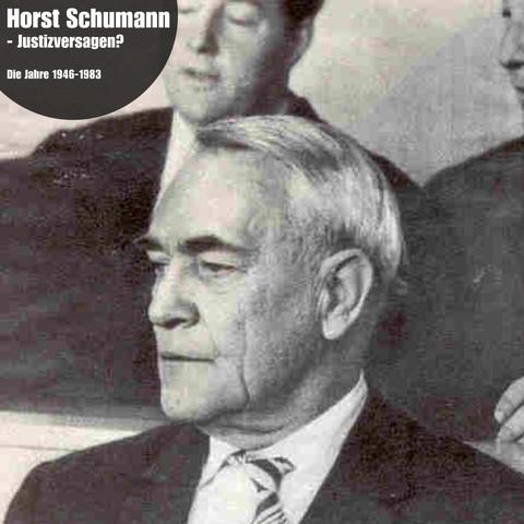 Auf dem Bild ist ein älterer Mann im Anzug zu sehen, er sitzt und man sieht nur seinen Oberkörper. Es handelt sich hierbei um Host Schumann, das Bild wurde während des Prozesses gegen ihn aufgenommen. Hinter ihm sieht man noch zwei weiterer Männer, welche ebenfalls sitzen.

In der linken oberen Ecke steht: Horst Schumann - jsutizversagen?
Die Jahre 1946-1983